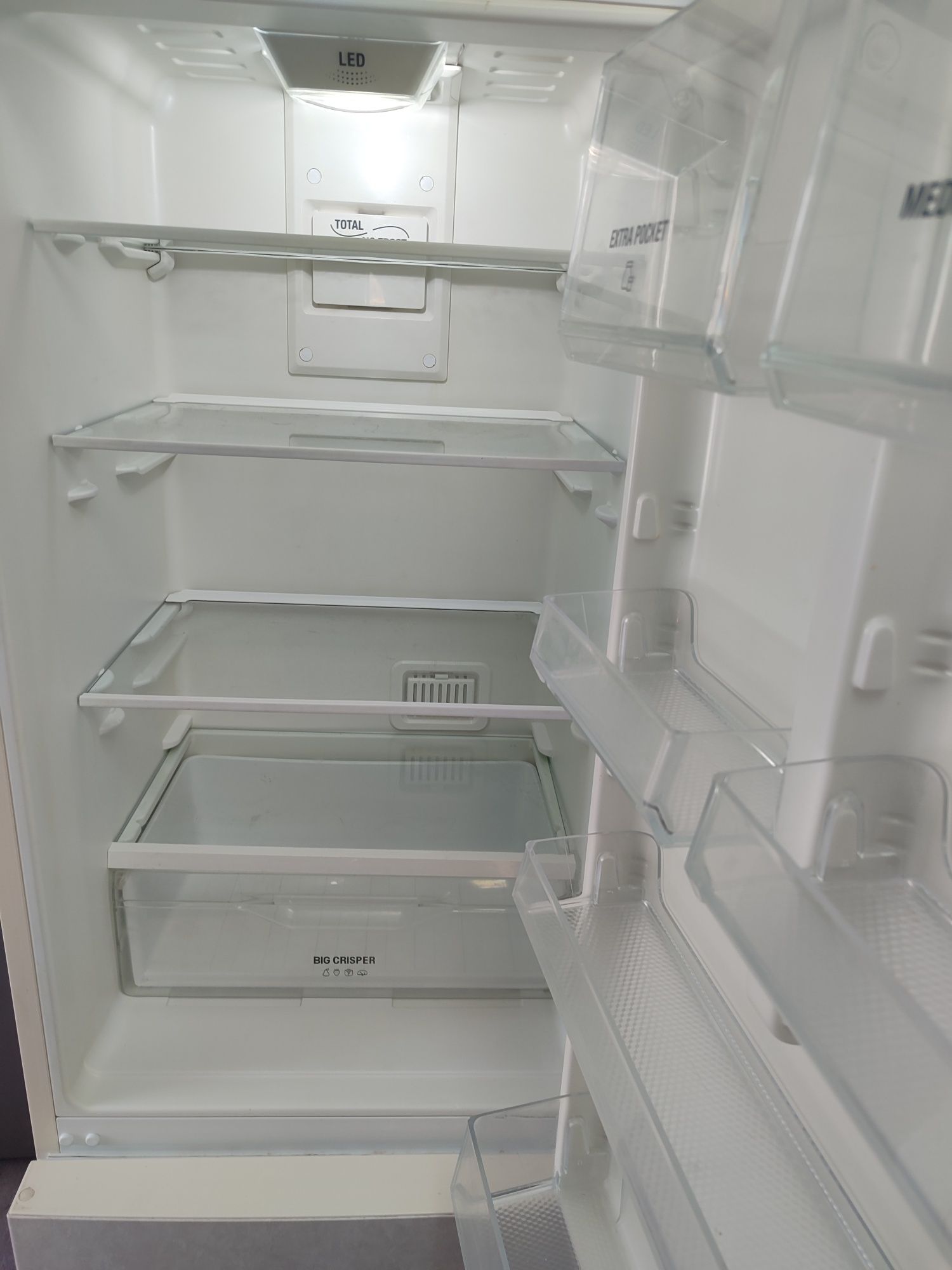 Продам холодильник