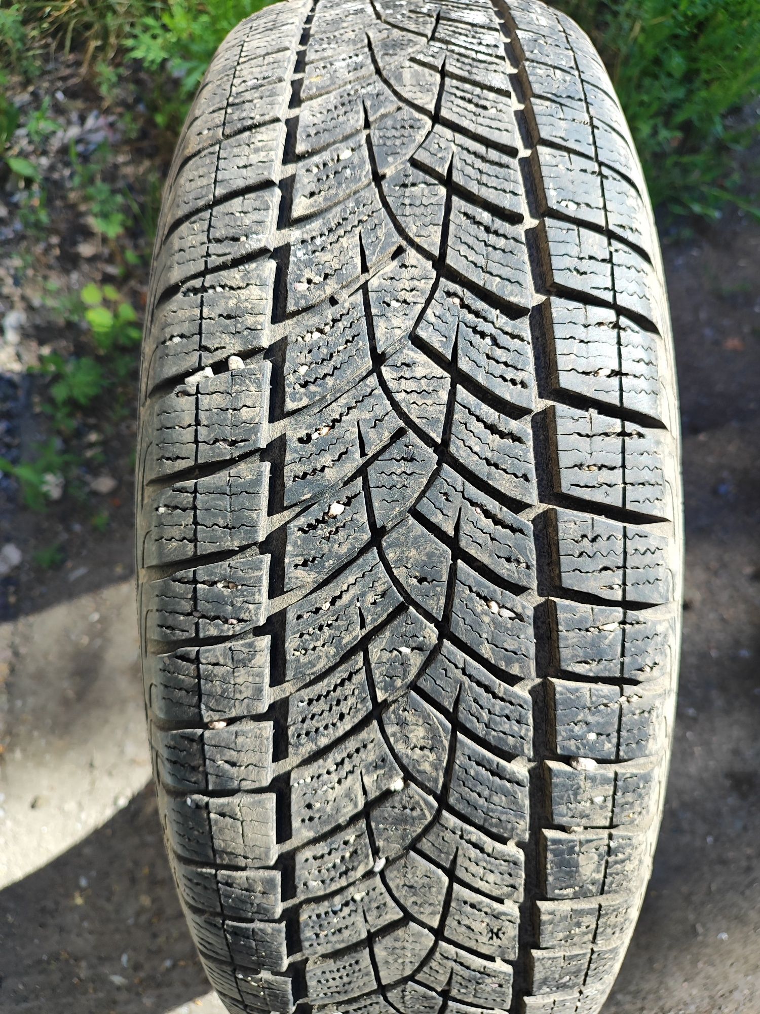 Продам резину Goodyear