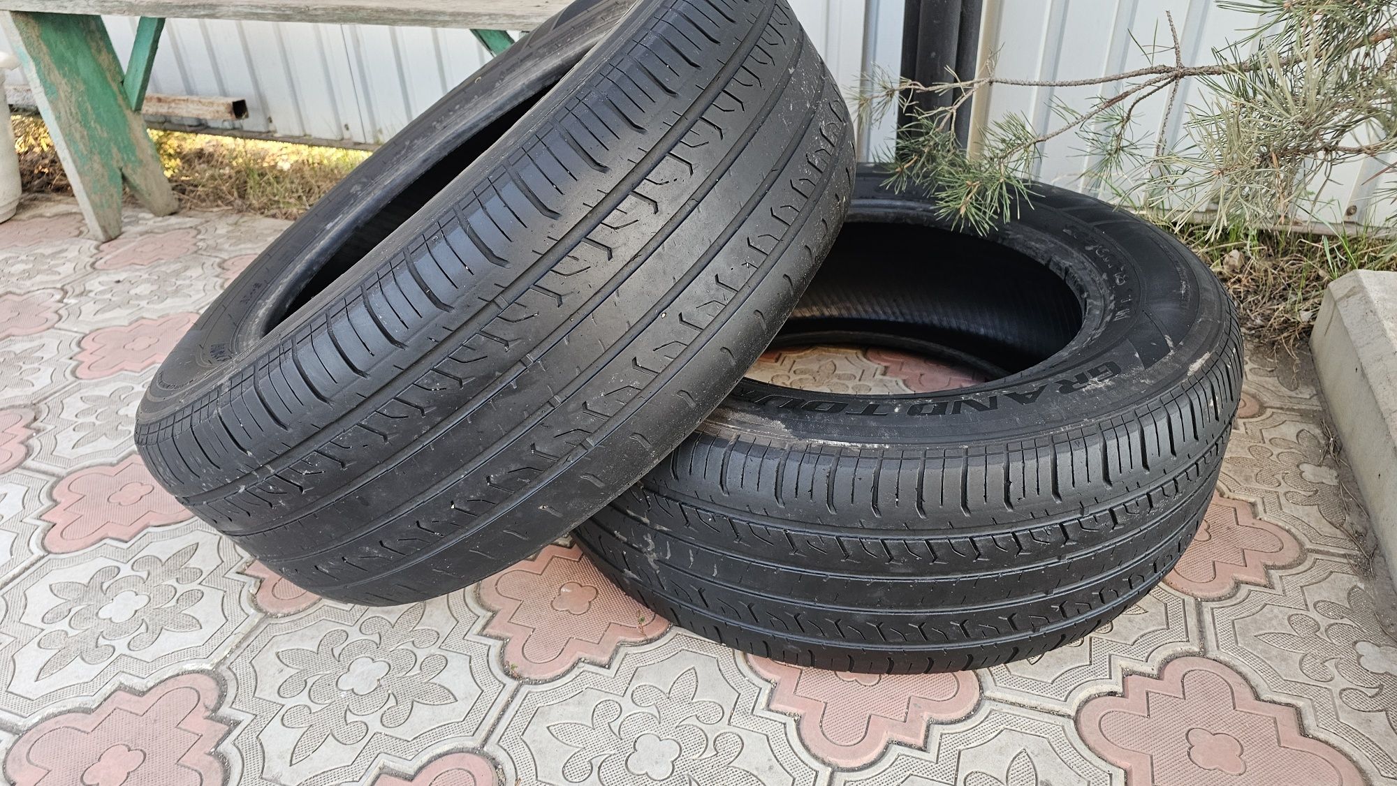 Продам б/у резины