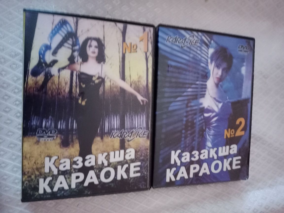 Продаю видеокассеты:1)спорт,выдающиеся спортсмены 2)мультфильмы,3)кара