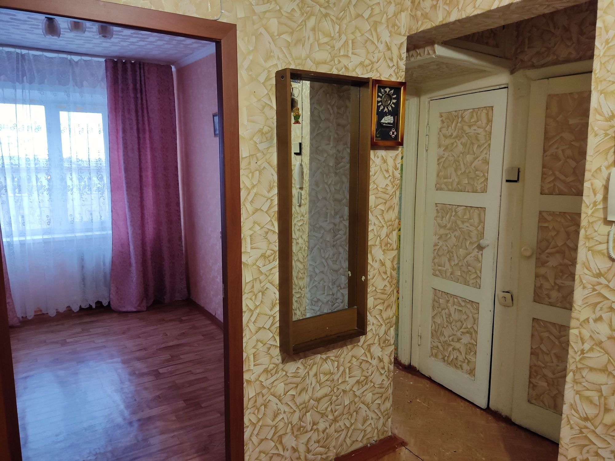 Продается 3-комнатная квартира