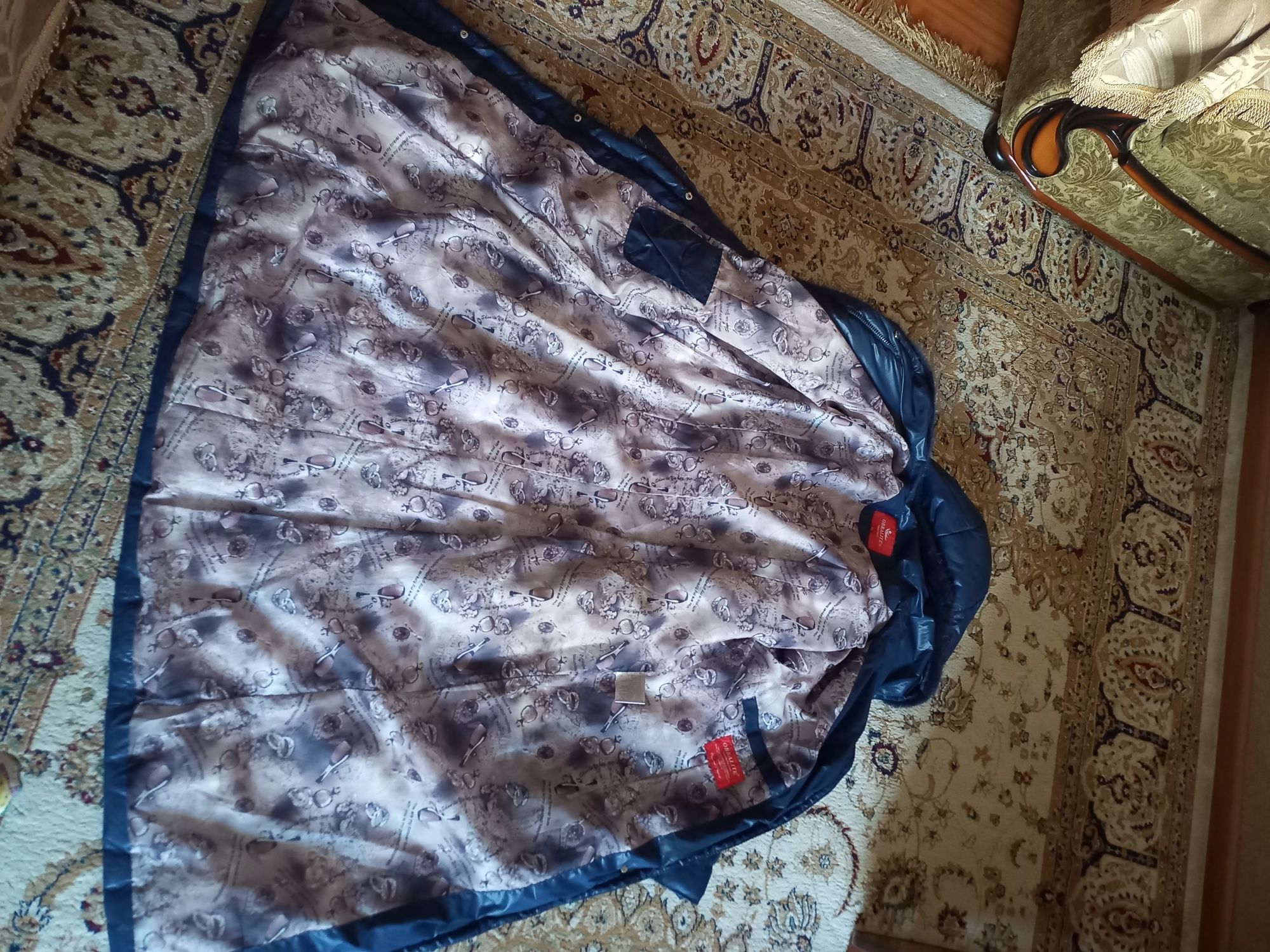 Продам женский пуховик