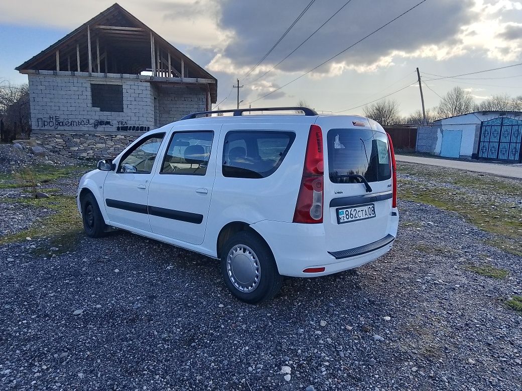 Продаётся автомобиль