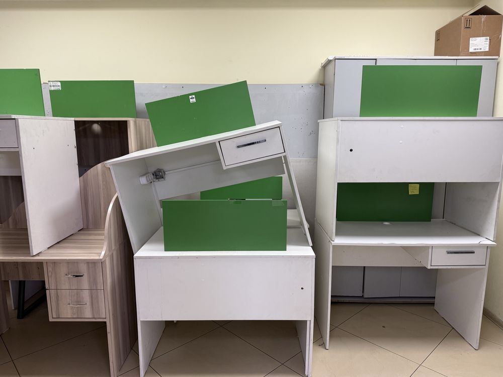 Продам 11 парт/ столов для отдела продаж ,офиса,учебы