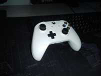 Продам геймпад Xbox one