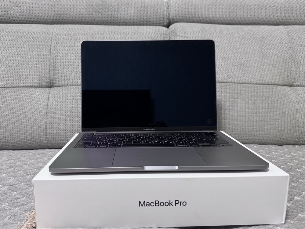 MacBook Pro 13’’, Intel Core i5, 8гб ОЗУ, 256гб SSD