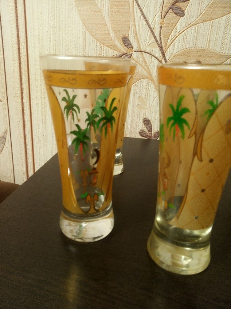 Набор из 6 стаканов.