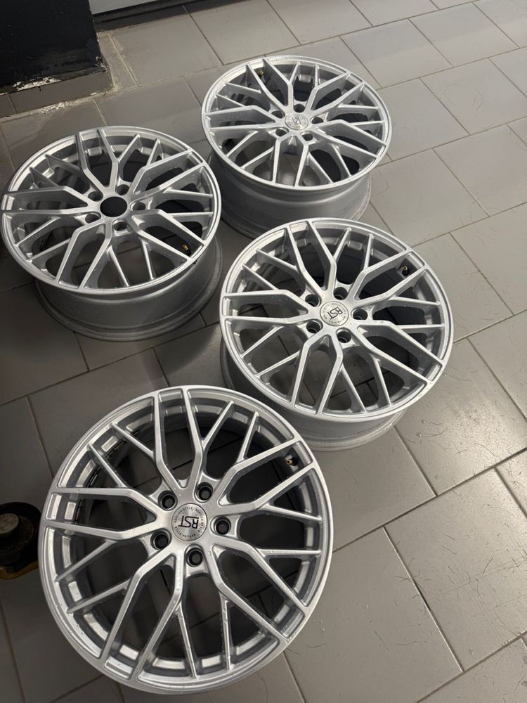 Продам Диски R18 титан