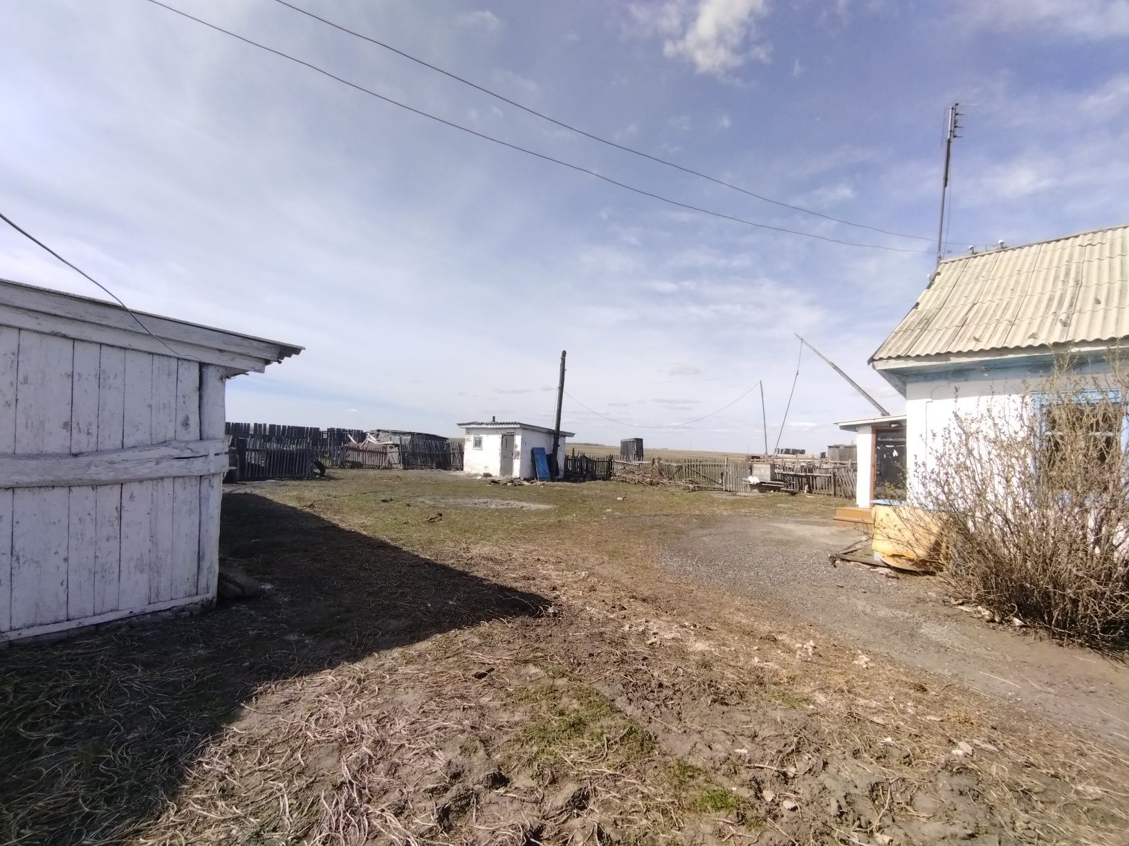 Продам либо Обменяю на авто,  дом в п.Костомар