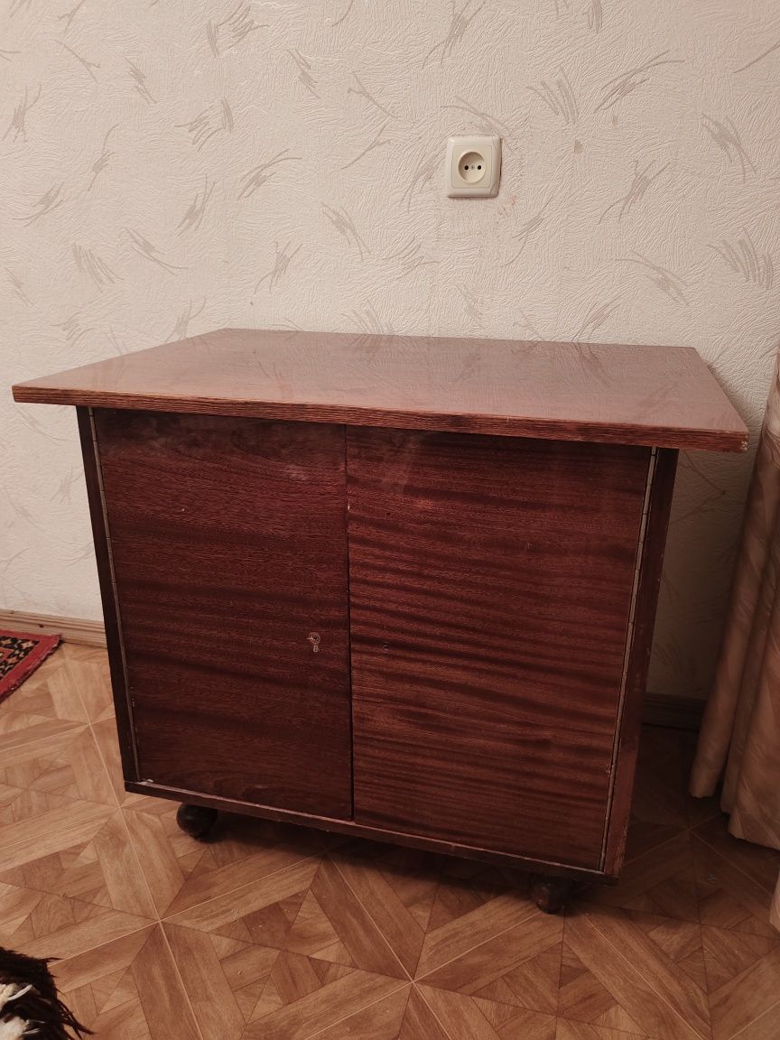 Кресло совецкое, ретро стиль