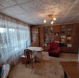 Продаём 3 комнатную квартиру на 6 микрорайоне.