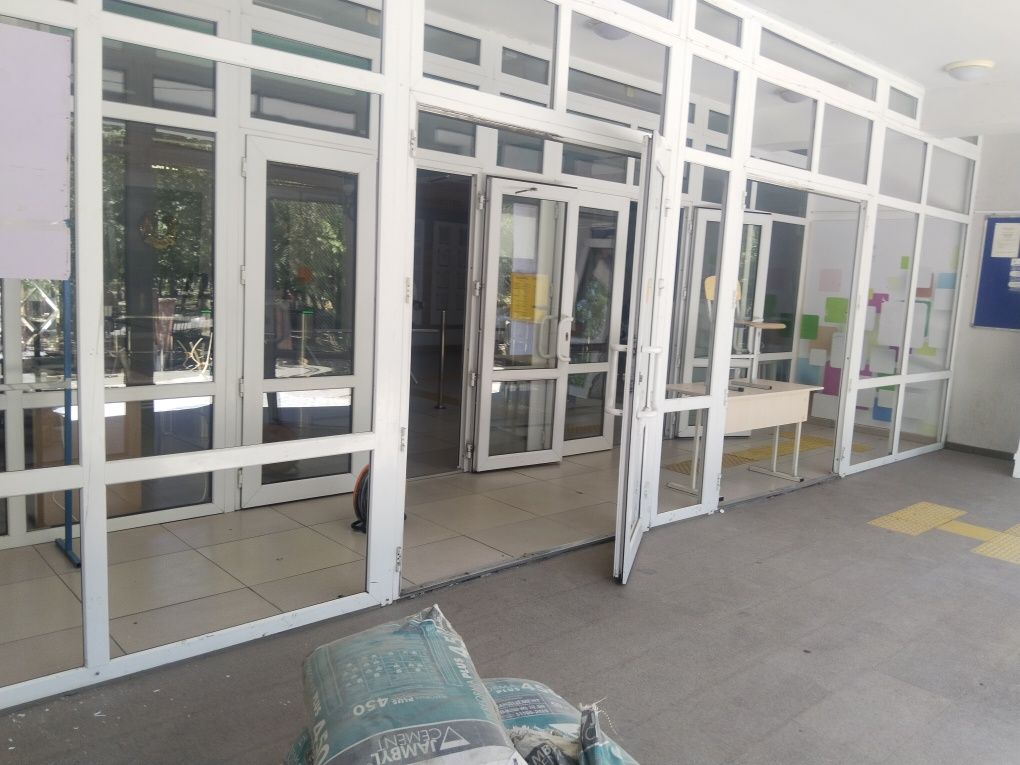Перегородка б,у стеновой,стеклопакет, дверь,