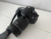 Фотоаппарат Canon EOS60D с встроенным вспышкой