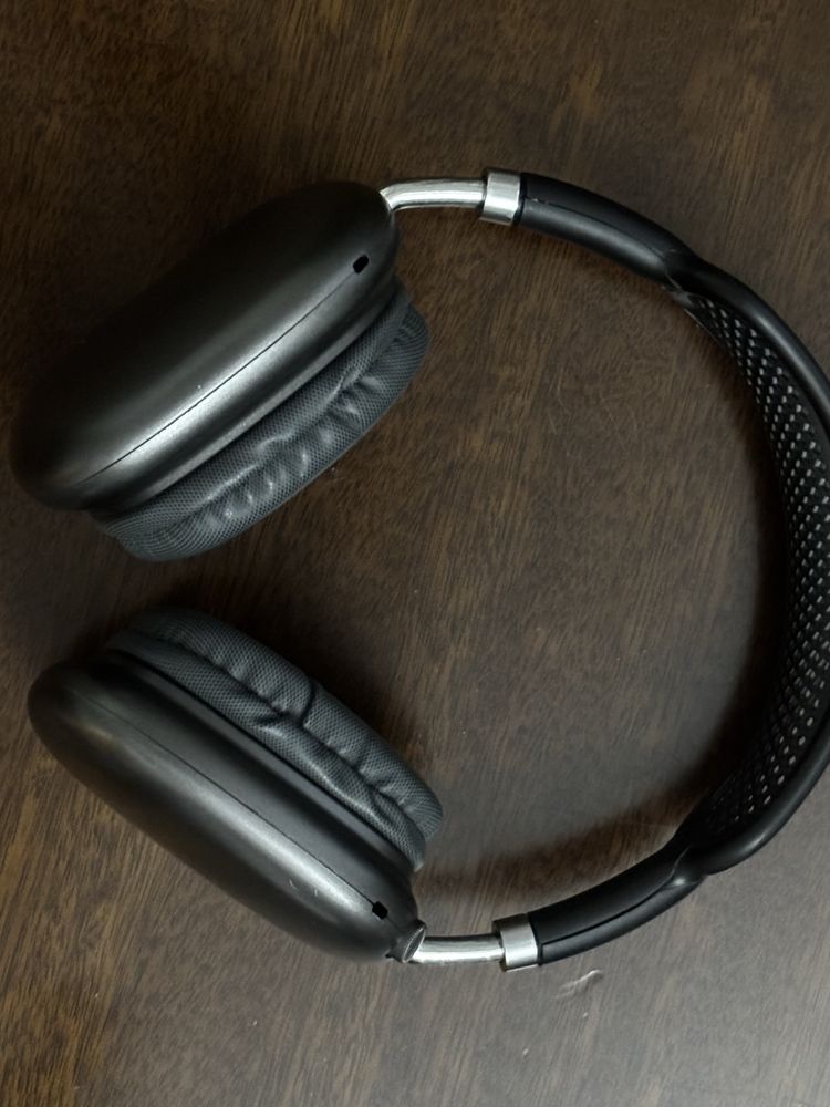 AirPods Max Apple