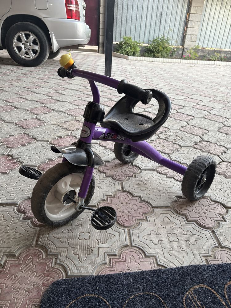 Продам трехколесные велосипеды