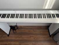 Продам цифровое фортепиано Casio Privia PX-S1000WE