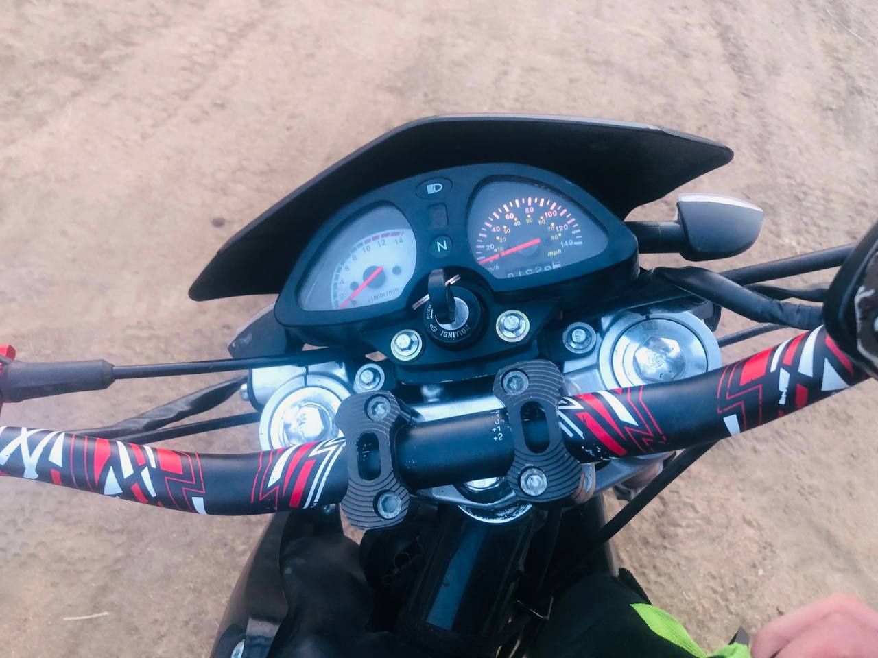 Продам эндуро 250