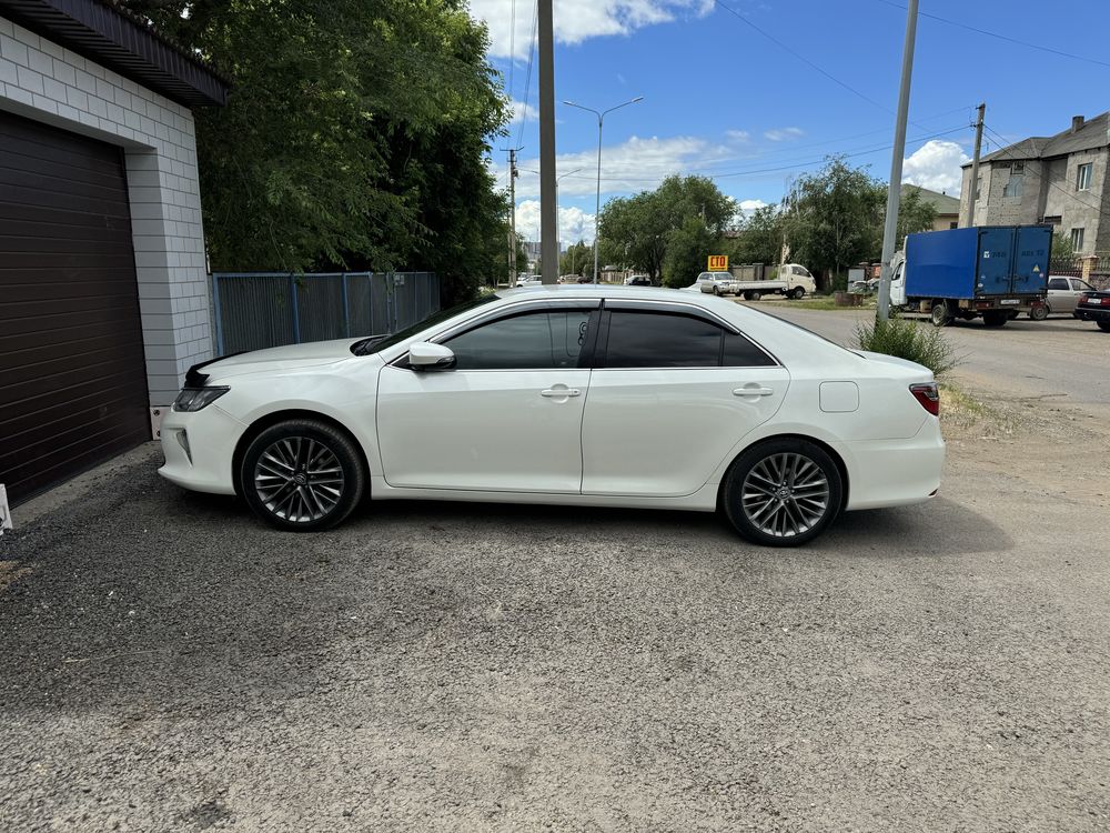 Продам летний комплект 235/45/R18 Kumho ecsta Hs5-