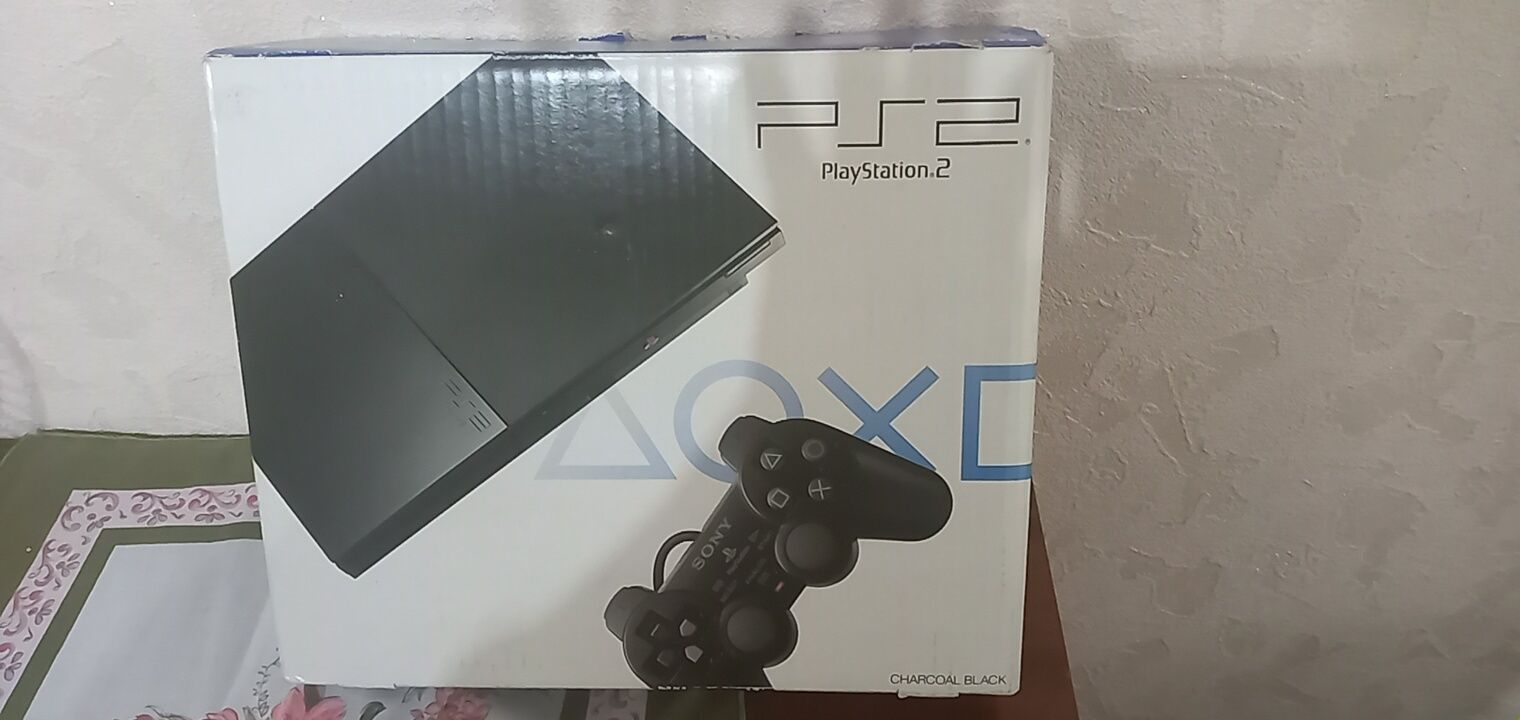 Soni PSP 2 игровая приставка  SCPH 90004 CB