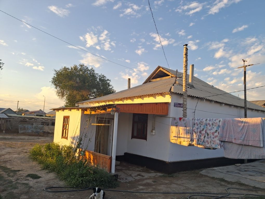 Үй сатылады, Түршеков 85,