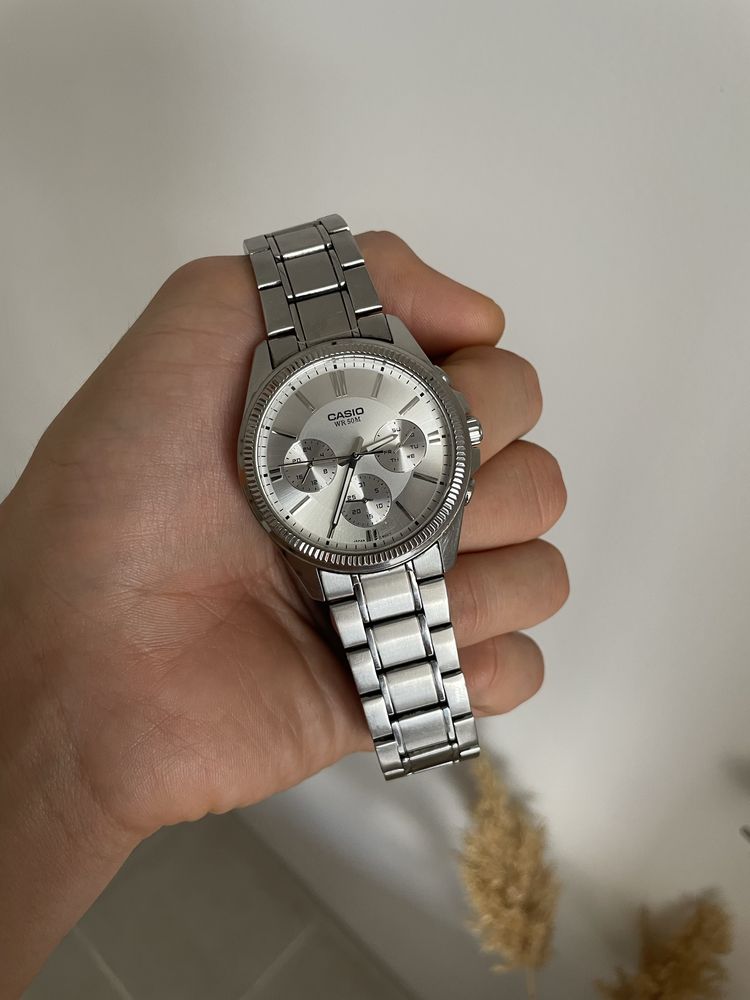 Часы Casio