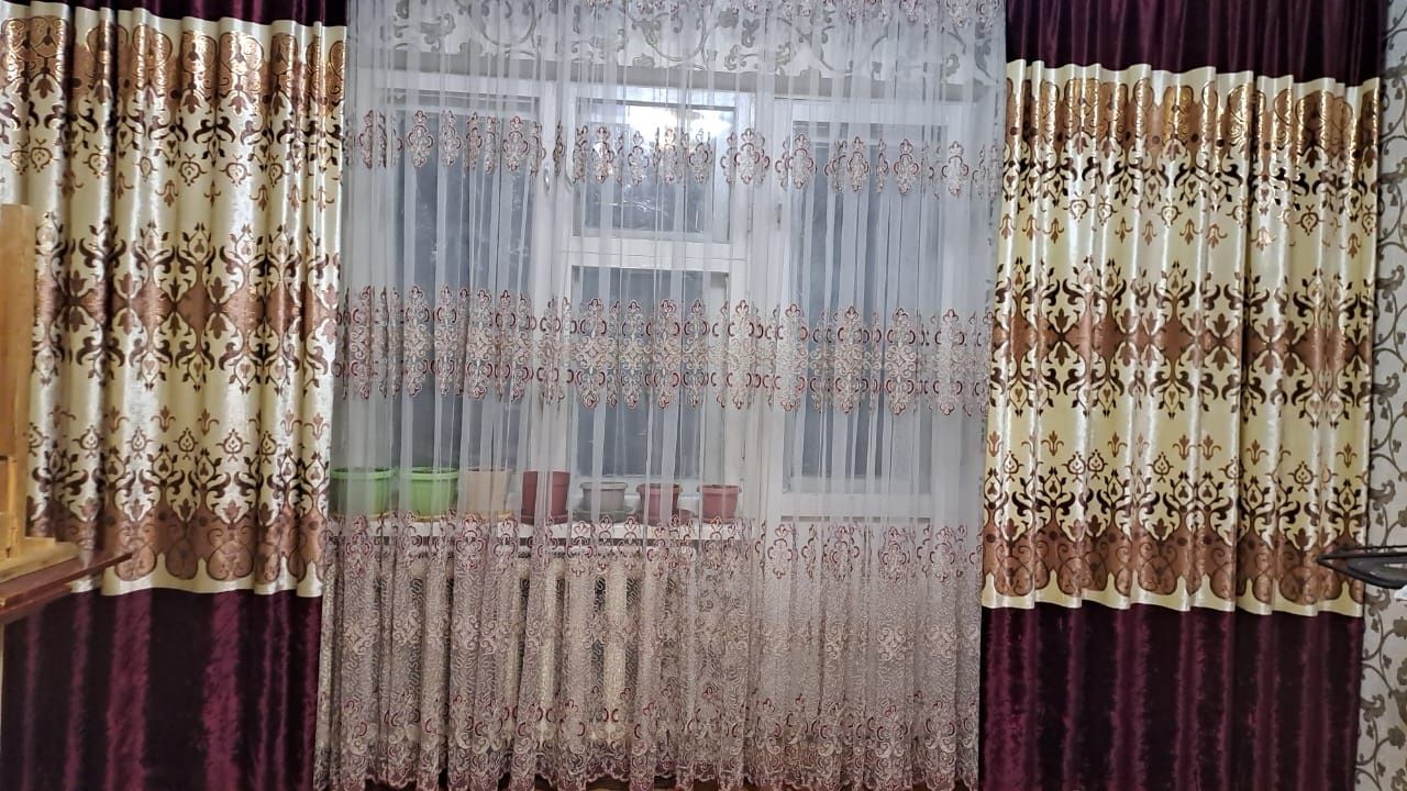 Продам шторы и тюль 7метр и 5метр.