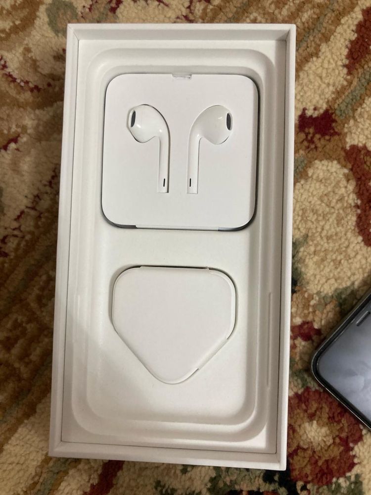 iPhone X 256gb в хорошем  состоянии