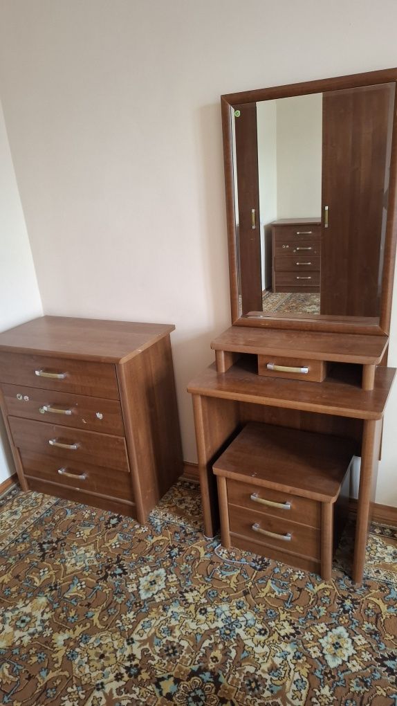 Продапродается спальнвй гарнитур