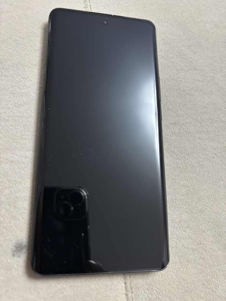 Продаю телефон Honor X9b