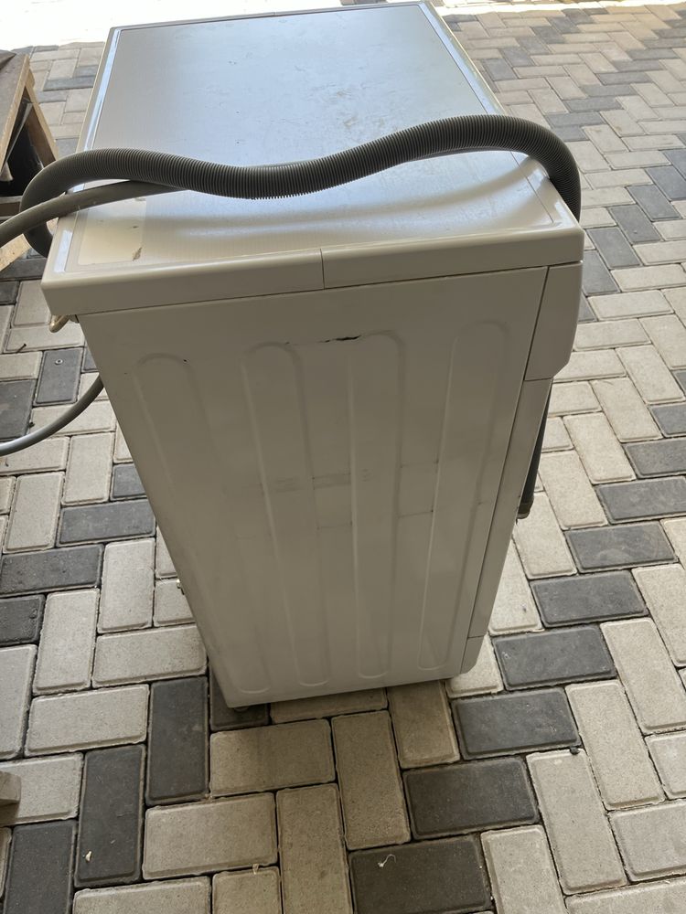 Продаю стиральную машину LG