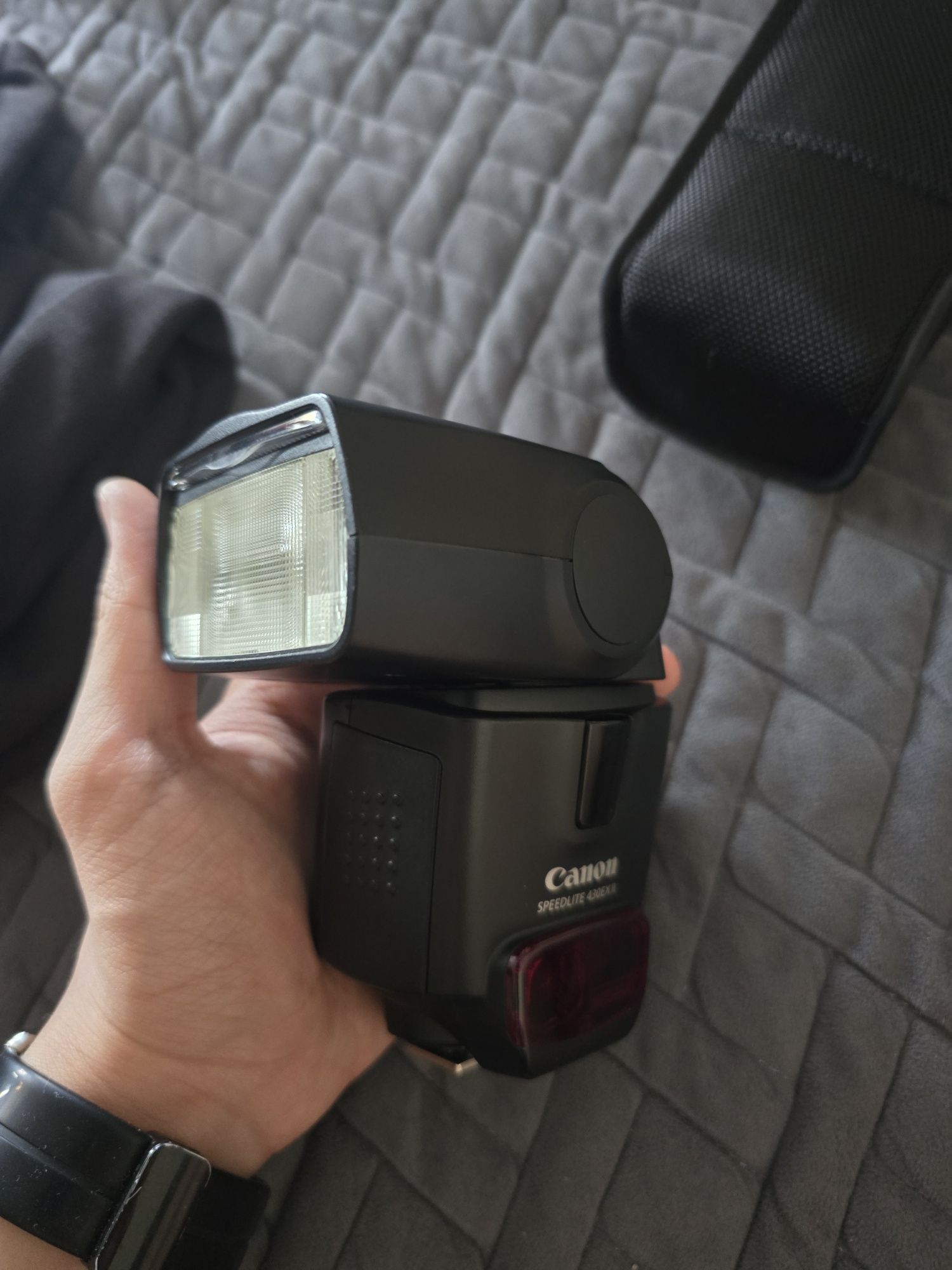 Вспышка Canon Speedlite 430ex II
