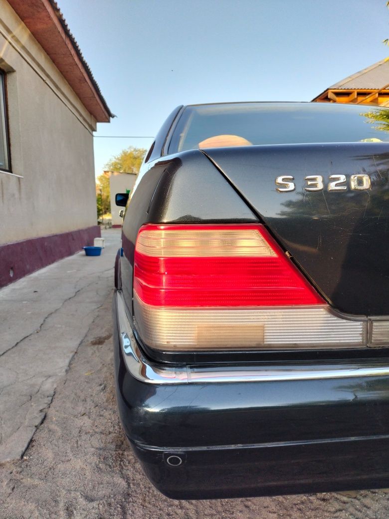 Mersedes-Benz S 320