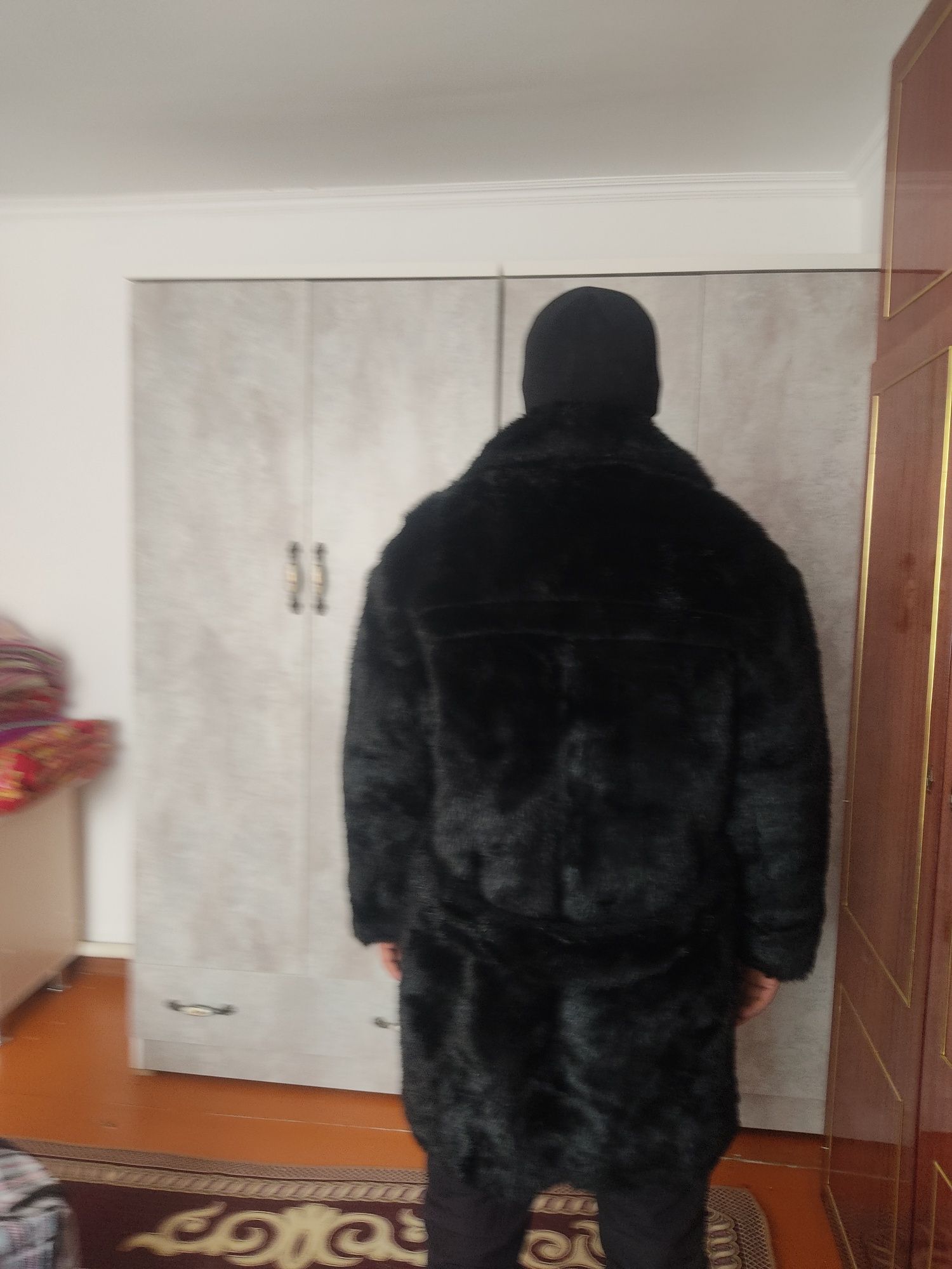 Шуба мужской новый. Можно перешить на новый дизайн.
