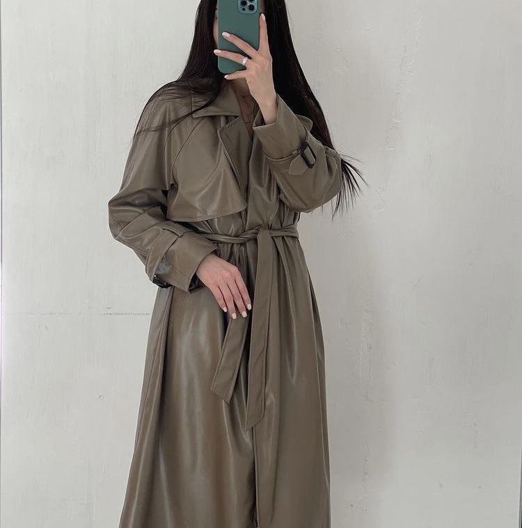 Продам трендовый плащ из экокожи