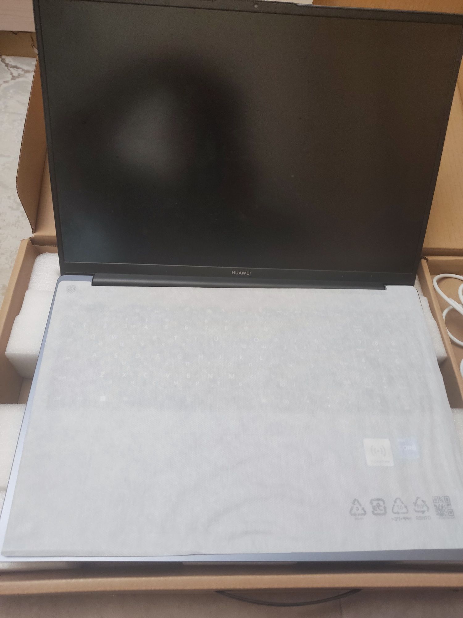 HUAWEI MateBook D16 | i5-12450H | 8 ГБ RAM | 512 ГБ SSD | Windows 11