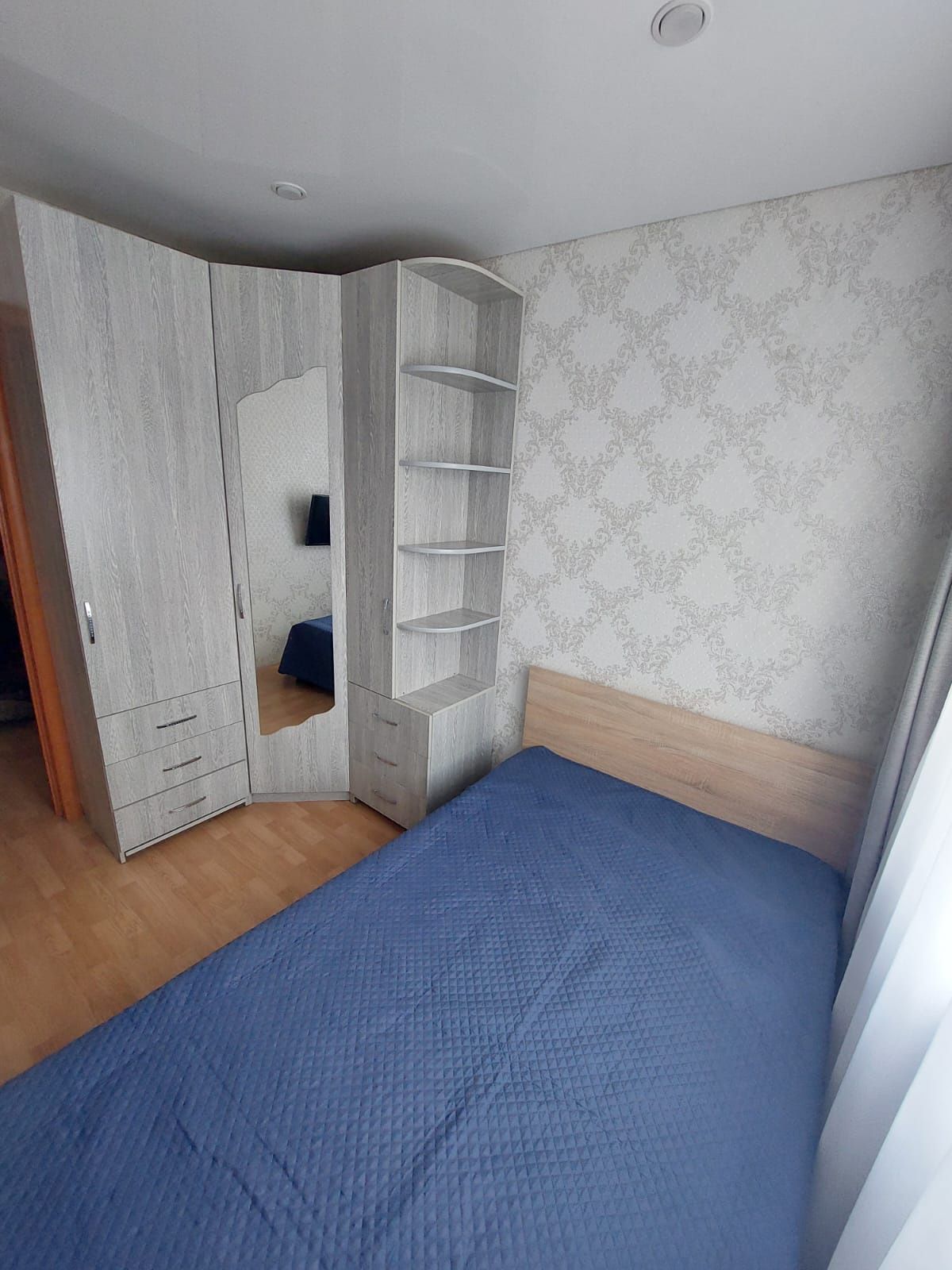 Продам 4 комнатную квартиру