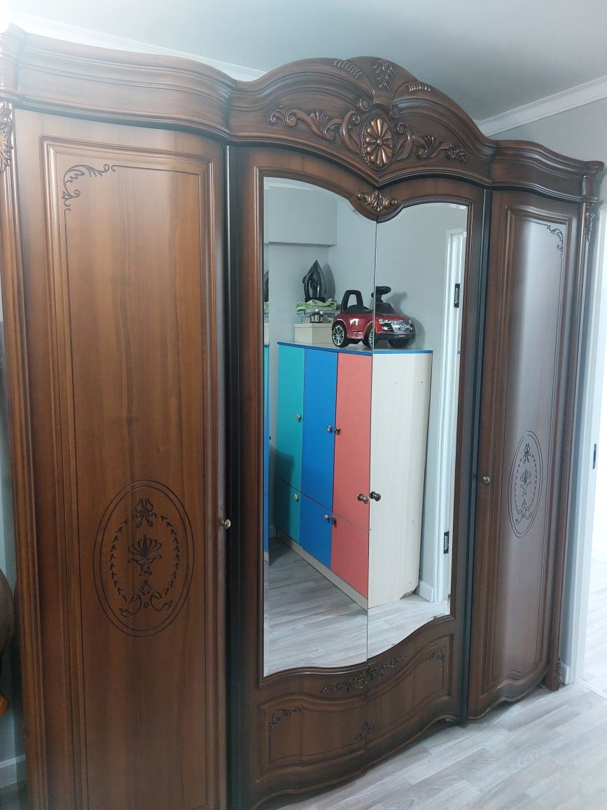 Спалный гарнитур 180/200 өте жақсы сапада