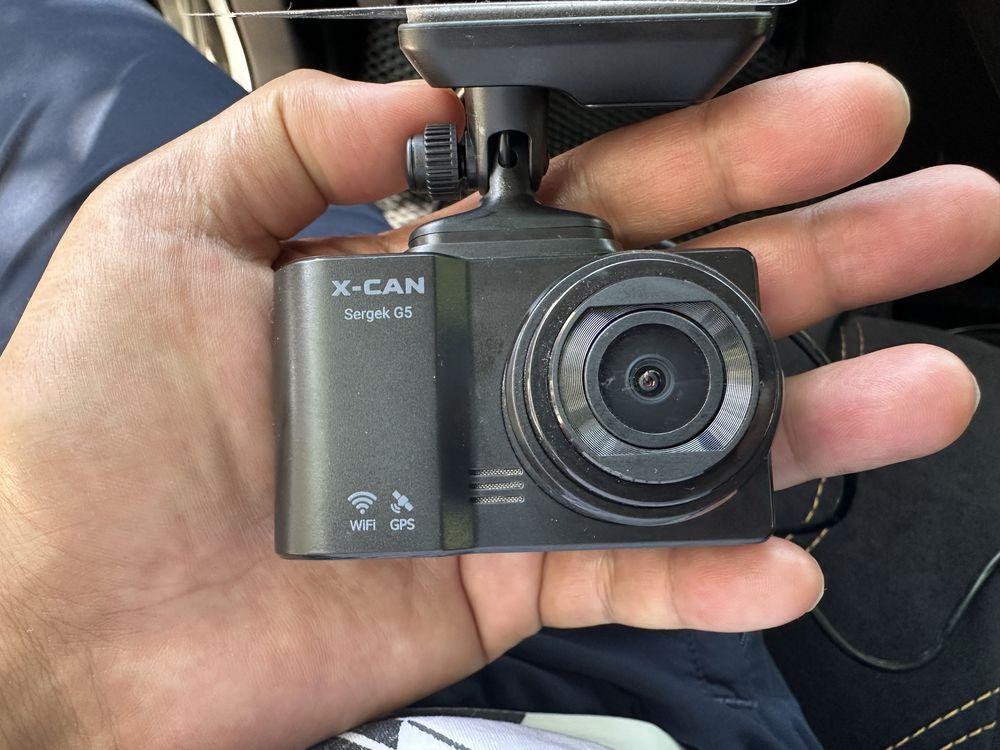 Видеорегистратор X-CAN Sergek G5 WiFi GPS черный