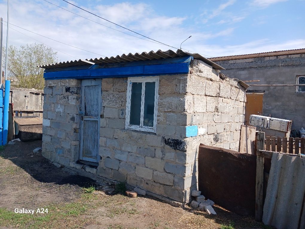 Продам дом, 55кв 6,5 соток, 2 комнаты, печное отопление, есть сарай