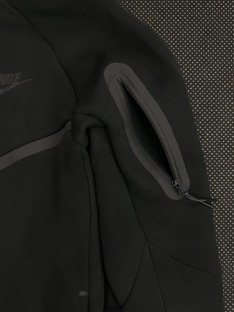 Nike Tech Full-Zip Windrunner Hoodie