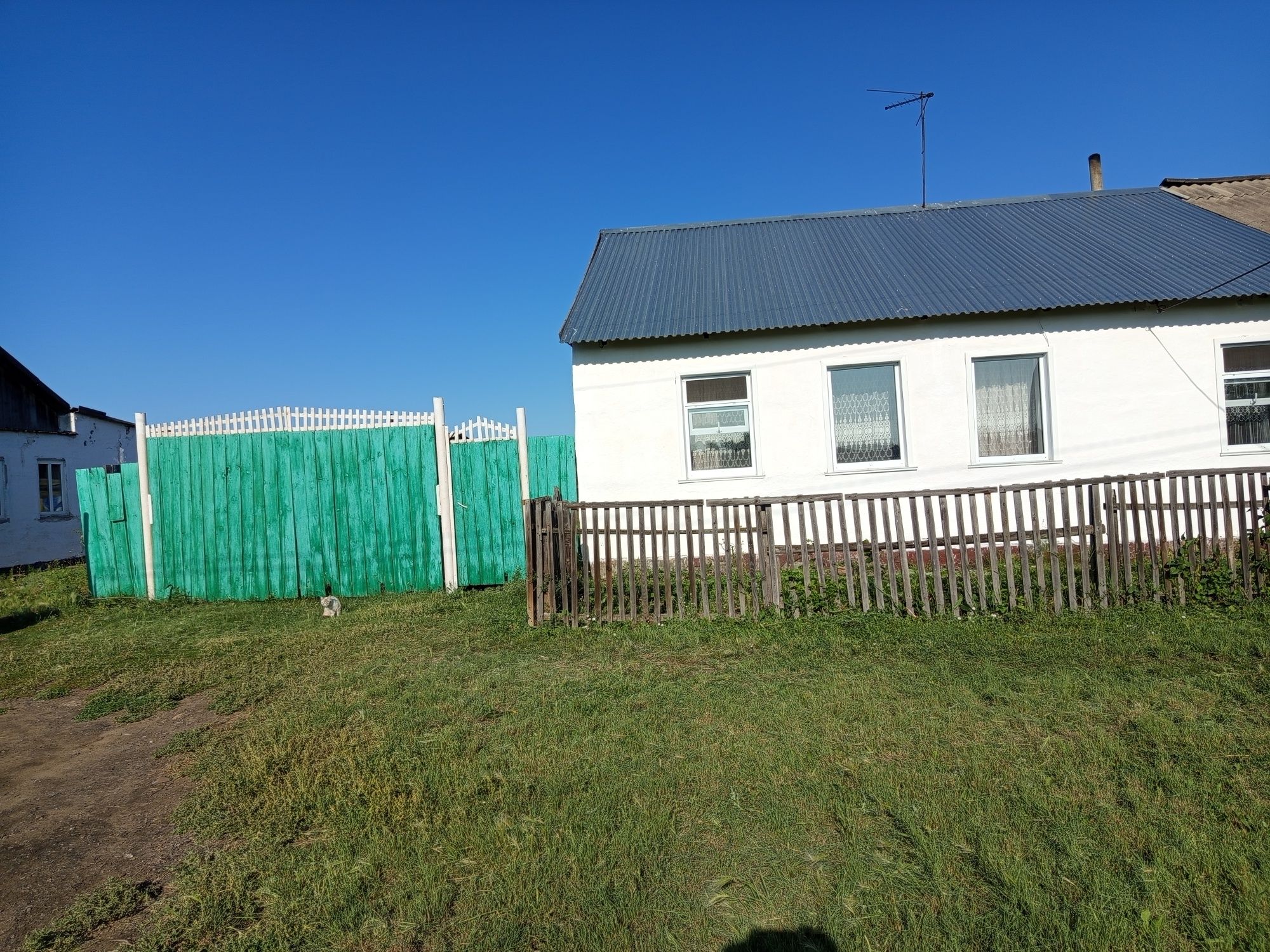 Продам дом 3 комнатная село Новопокровка