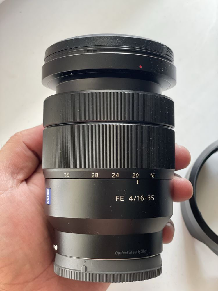 Объектив Sony Carl Zeiss FE 16-35mm f4