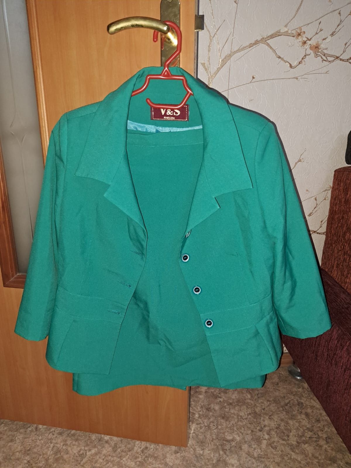 Продаются женские вещи