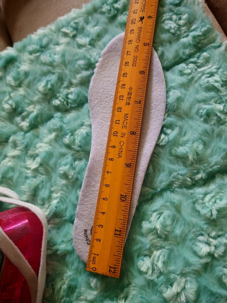 Продаю коньки jackson 200