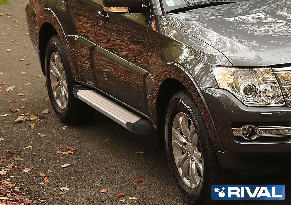 Пороги на Mitsubishi Pajero 4 2007+