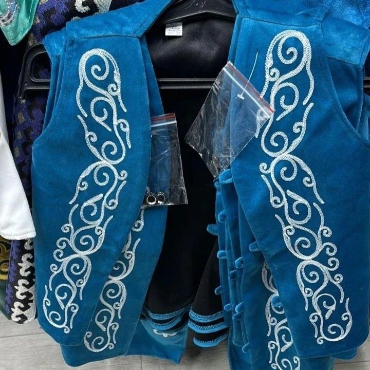Камзолы Девочка,мальчик
