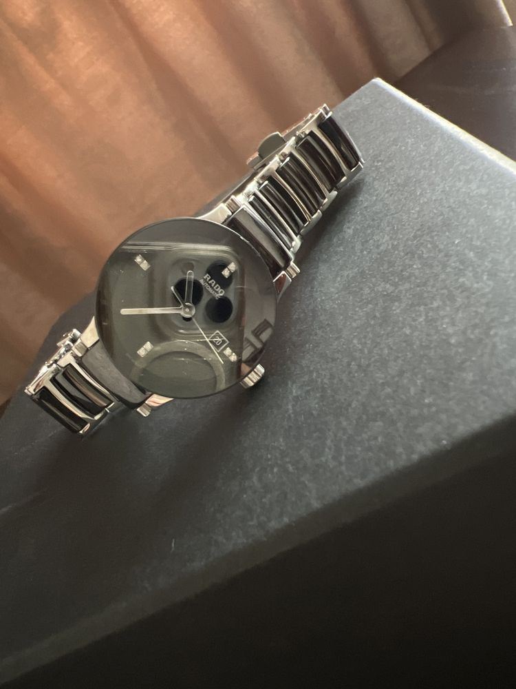 Часы Rado в идеальном состоянии, с документами, с коробкой.