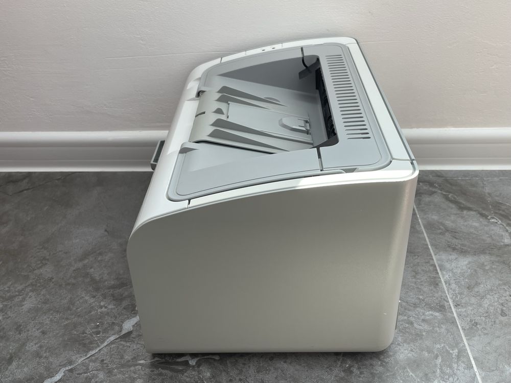 Принтер HP Laser jet P1102