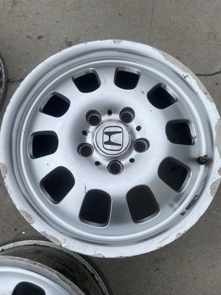 Продам 2 диска от дельфина 120/5 р16