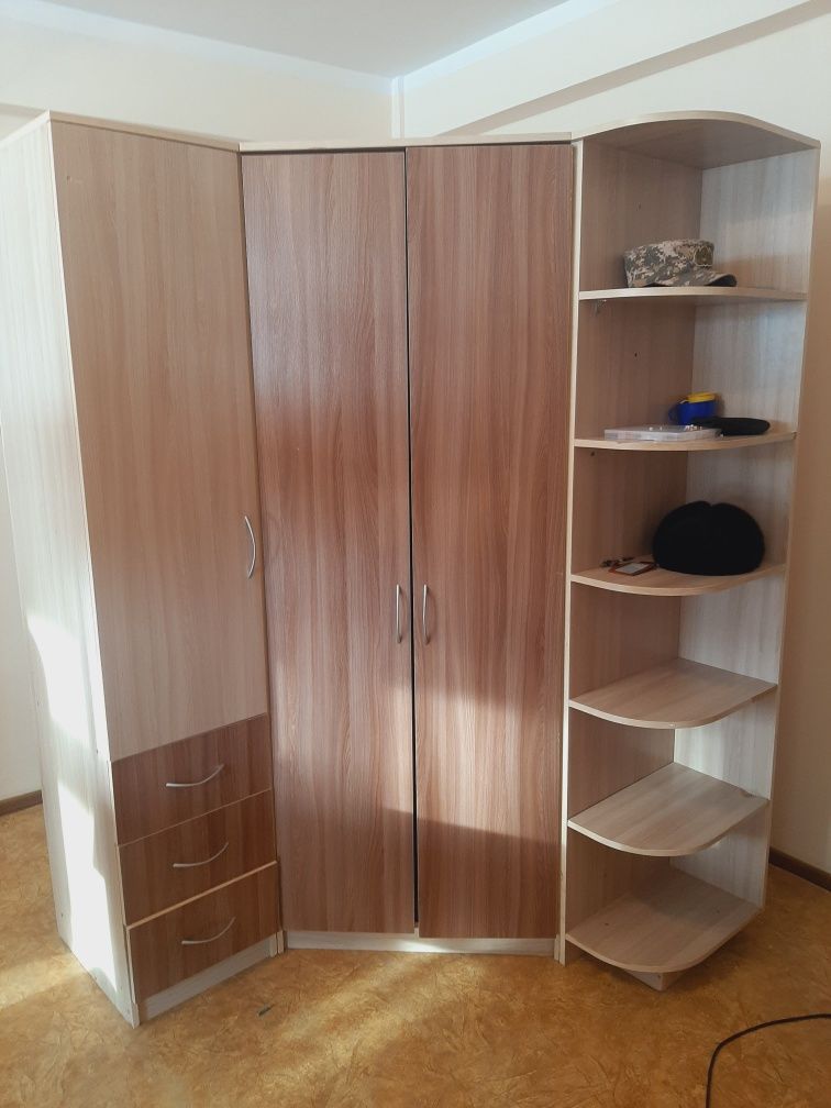Продам срочно мебель в хорошем состоянии